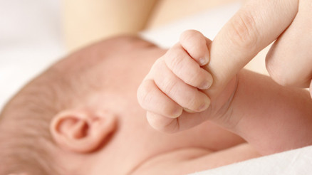 Emzirme hem bebek hem de anne için faydalı Emzirme hem bebek hem de anne için faydalı