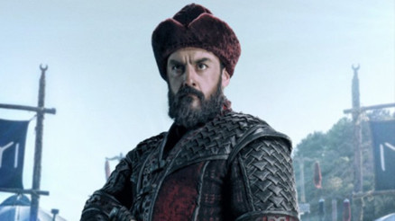 Kuruluş Osman Savcı Bey kimdir Osman Beyin ağabeyi Savcı Beyi canlandıran Kanbolat Görkem Arslanın hayatı