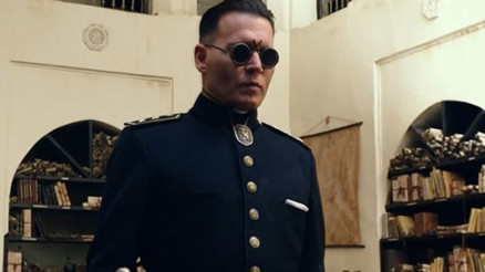 Nobel Ödüllü yazarın eserinden uyarlanan Barbarları Beklerken bu hafta vizyonda