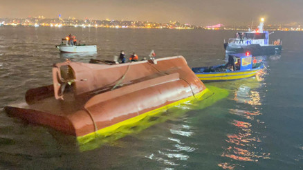 Son dakika haberi: Fatihte tekne alabora oldu