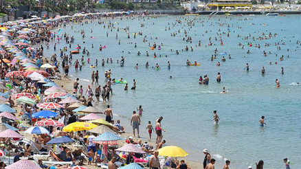 Kuşadası Plajları 2023 - Kuşadasında Denize Girilecek En İyi Ücretli Ve Ücretsiz (Halk) Plajları Listesi