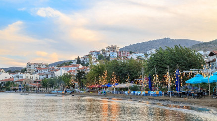 Yaza badem tadında veda etmeye ne dersiniz İşte size keşfedilecek yerlerden tadılacak lezzetlere kadar Datça gezi rehberi...