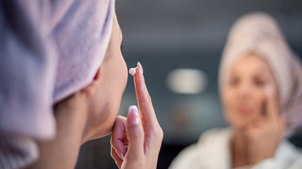 Cildiniz yağlı bile olsa neden nemlendirici kullanmalısınız