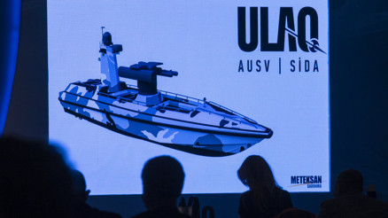 ULAQ: Türkiyenin ilk silahlı insansız deniz aracını sahneye çıktı ULAQ: Türkiyenin ilk silahlı insansız deniz aracını sahneye çıktı