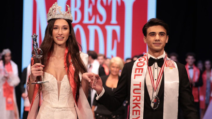 33. Best Model Türkiye yarışmasında birinci olan 15 yaşındaki Melisa İmrak’tan çok konuşulacak açıklamalar 33. Best Model Türkiye yarışmasında birinci olan 15 yaşındaki Melisa İmrak’tan çok konuşulacak açıklamalar