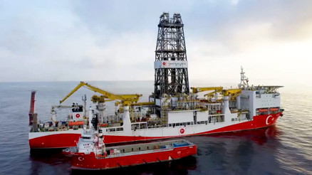 Son dakika... Bakan Albayrak: Fatih sondaj gemimiz Türkali-1 kuyusunda aramalarını başlattı. Hayırlı olsun