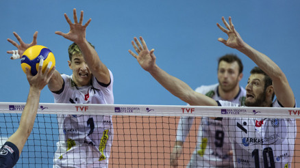 Altekma: 2 - Arkas Spor:3