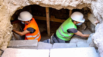 Diyarbakırın kalbinde 1700 yıllık mezar odaları bulundu