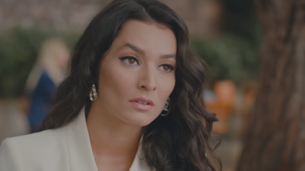 Doğduğun Ev Kaderindir Nazlı kimdir, kaç yaşında Ayşe Akın hakkında bilgiler