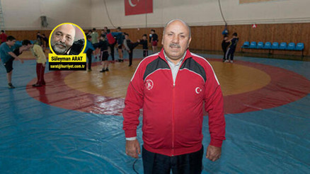 Türk güreşinin efsane isimlerinden Reşit Karabacak vefat etti Türk güreşinin efsane isimlerinden Reşit Karabacak vefat etti