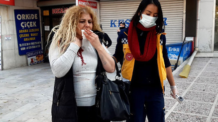 Son dakika haberleri... Kocası makasla saldırdı, kanlar içinde kaldı