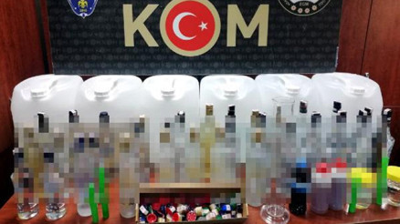Adanada polisten sahte içki operasyonu
