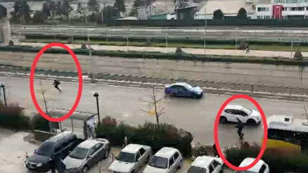 Bursada nefes kesen takip...Polis kaçan hırsızı böyle yakaladı Bursada nefes kesen takip...Polis kaçan hırsızı böyle yakaladı