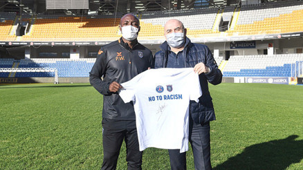 O bayrak evimde hep dalgalanacak