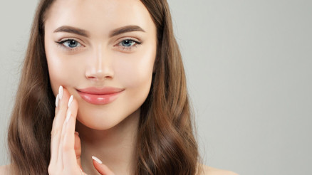 Yanak, çene ve orta yüz bölgesine hacim kazandırma