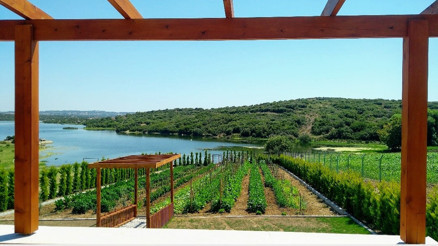 Bozcaada karşısında üç medeniyetin kesiştiği saklı bir köy:  Kemallı
