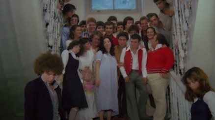 Hababam Sınıfı Dokuz Doğuruyor filminin konusu ne, oyuncuları kimler İşte Yeşilçamın efsane filmine dair ayrıntılar