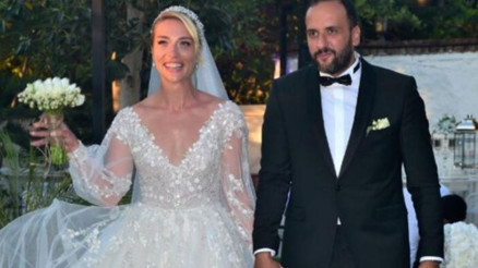 Cansu Canan Özgen kimdir, eşi kim Sunuculuk kariyeriyle tanınıyor