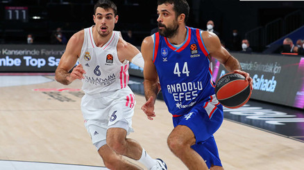 Anadolu Efes 65-73 Real Madrid
