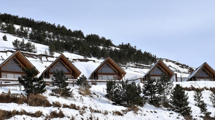 Rus ve Ukraynalı turistler Palandökene hayran kaldı Rus ve Ukraynalı turistler Palandökene hayran kaldı