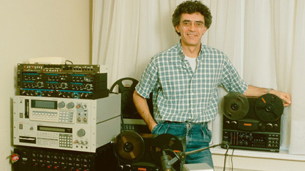 Atilla Özdemiroğlu: Türk pop müziğinin çınarı ölüm yıl dönümünde anılıyor