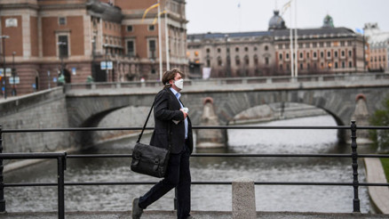 İsveçte koronavirüsten ölenlerin sayısı 9 bine yaklaştı