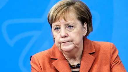 Oklar yine Merkel’e çevrildi