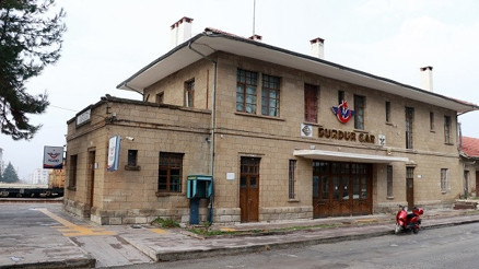 Burdur Tren Garı eski günlerini arıyor Burdur Tren Garı eski günlerini arıyor