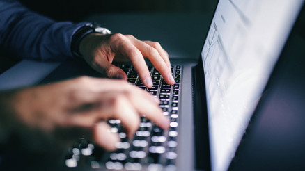 Evde çalışanlara siber güvenlik uyarısı