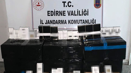 Edirnede kaçak cep telefonu, içki, parfüm ve domuz eti ele geçirildi