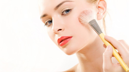 2021’de Etkisini Kaybedecek Makyaj Trendleri 2021’de Etkisini Kaybedecek Makyaj Trendleri