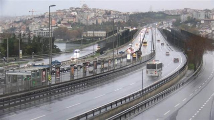 20 yaş altı ve 65 yaş üstü toplu ulaşım kullanması yasak mı Resmi hesaptan açıklama yapıldı