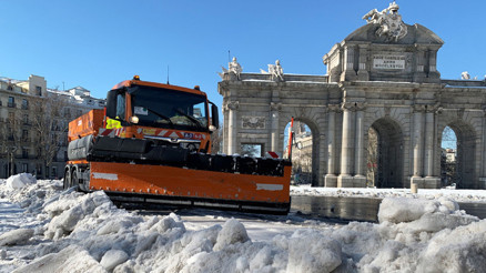 İspanyadaki kar yağışı Real Madrid-Kızılyıldız mts maçını erteletti