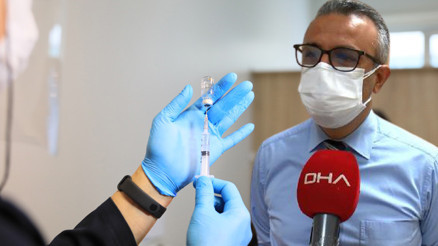 Bilim Kurulu üyesi Prof. Dr. Hasan Tezerden aşı açıklaması: 08.00den 00.00e kadar sürecek