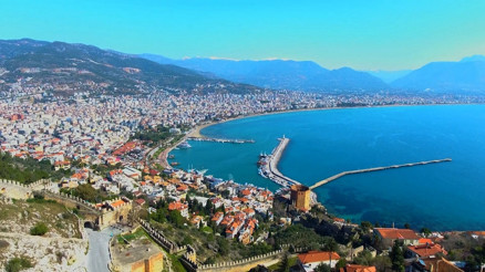 Yabancıların gözdesi Alanyada 120 farklı ülkenin insanı bir arada