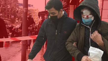 Şişlide akılalmaz olay Binadan buz kütlesi düştü