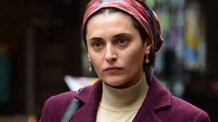 Kırmızı Oda dizisindeki Kumru kimdir İşte Aslıhan Gürbüz hakkında bilgiler