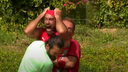 Survivor yeni bölüm fragmanında büyük kavga Çağrı gönüllülere saldırdı, takım arkadaşları durduramadı... İşte o anlar