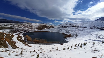 Torosların incisi Dipsiz Gölde kış güzelliği