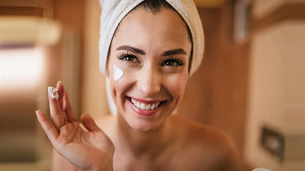 Artan cilt sorunlarına doğal ve medikal bakım önerileri