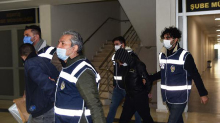 Öğrencileri internetsiz bırakan fiber kablo hırsızları yakalandı