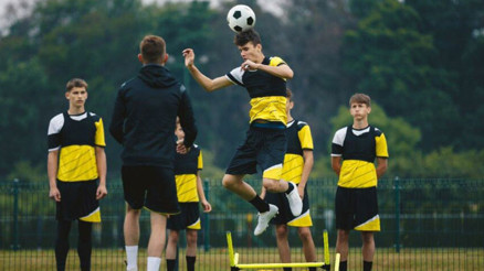 İngiltere’de kafa vuruşuna kısıtlama getiriliyor İngiltere’de kafa vuruşuna kısıtlama getiriliyor