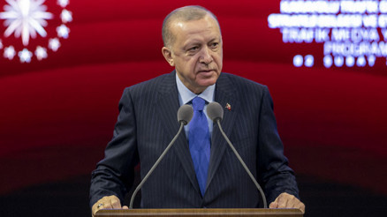 Cumhurbaşkanı Erdoğan: Türkiye, trafik kazalarındaki can kaybında yüzde 50 azalış hedefini tutturan iki ülkeden biri