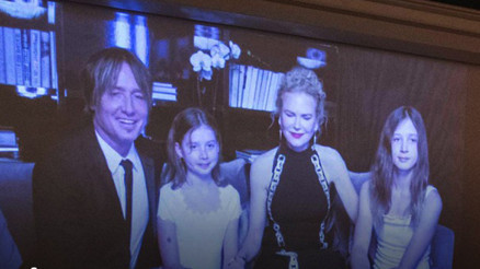 Kızları köşe bucak saklıyordu 78. Altın Küreden ilginç anlar