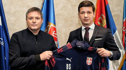 Sırbistan Milli Futbol Takımı, Dragan Stojkovice emanet
