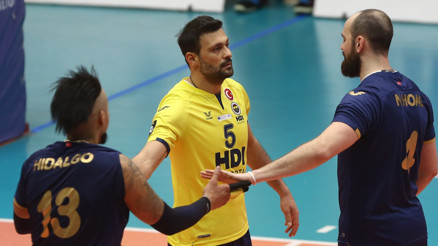 Efeler Ligi: İstanbul Büyükşehir Belediyespor 0-3 Fenerbahçe HDI Sigorta