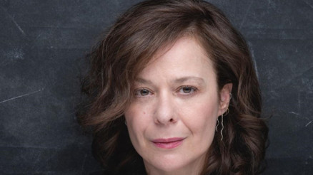 Bir kadının, bir ülkenin romanı: Yalnız