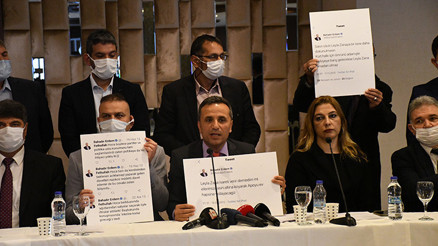 İYİ Parti Adana il ve ilçe teşkilatlarından 29 kişi istifa etti
