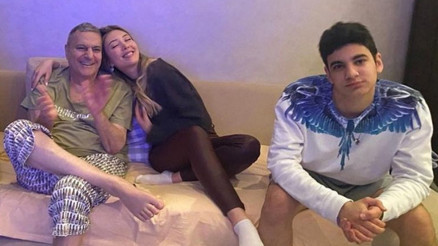 Ali Sadi büyüdükçe babası Mehmet Ali Erbile benziyor