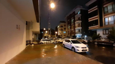 Otomobilin gösterge panelini 2 dakikada çaldılar